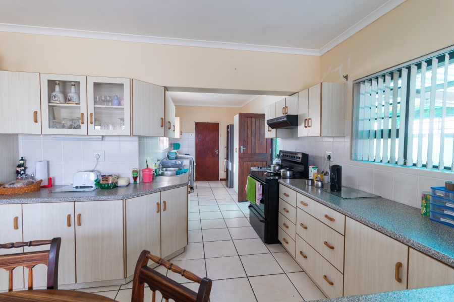 4 Bedroom Property for Sale in Yzerfontein Western Cape